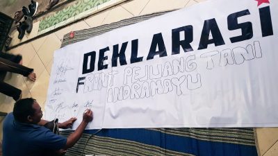 Sejumlah Petani Deklarasikan Front Pejuang Tani Indramayu