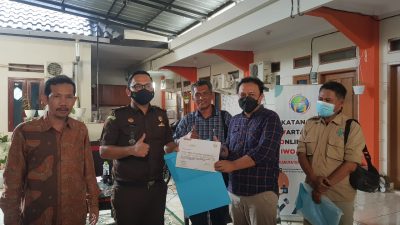 Teras IWO-SMSI Hari Anti Korupsi Sedunia 2021: Mari Bersama-sama Memerangi Korupsi