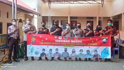 Kasat Binmas Polresta Jambi AKP Mardonna Gandeng Orsosmas Kota Jambi Gelar Vaksinasi Presisi