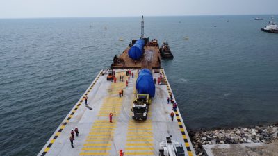Dukung Bongkar Muat Material Revitalisasi RCC dan RDMP, Dermaga Baru Kilang Pertamina Balongan Diresmikan