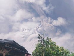 Waspada Potensi Hujan Sedang Hingga Lebat di Wilayah Gunung Semeru Hingga Tiga Hari Ke Depan