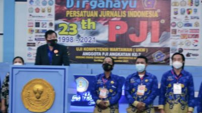 Peringatan HUT PJI Ke -23 bekerjasama dengan Universitas Hang Tuah Surabaya santuni anak yatim piatu