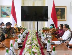 Presiden Terima Tim Seleksi Calon Anggota KPU dan Bawaslu 2022-2027