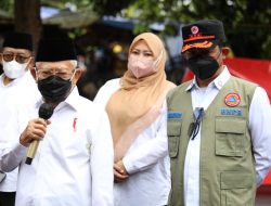 Kepala BNPB Dampingi Wakil Presiden Tinjau Lokasi Terdampak Gempabumi M 6,6 Banten