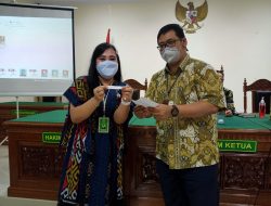 Pegawai Pengadilan Negeri Kelas 1B Dapat Reward Kinerja dan Performa