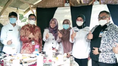 Bupati Nina Agustina, berharap pelaku UMKM tingkatkan produk