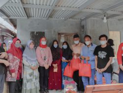 Bupati Nina Beri Motivasi Keluarga Hengki