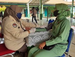 Istri TNI Kodim 0616 Indramayu Divaksinasi Booster