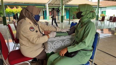 Istri TNI Kodim 0616 Indramayu Divaksinasi Booster
