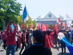 Buruh Gasbumi bersama elemen buruh tolak aturan baru pencairan JHT