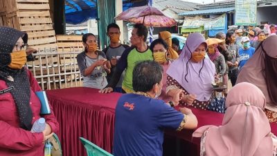 Pemda Indramayu gelar operasi pasar murah Minyak Goreng