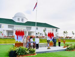 Resmikan Politeknik Unhan di NTT, Presiden: Pembangunan SDM Fondasi Indonesia Maju