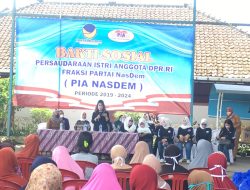 PIA DPR RI Partai Nasdem, Bagikan Paket Sembako Pada Warga Desa Panongan