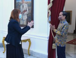 Presiden Jokowi Terima Rektor Monash University Indonesia