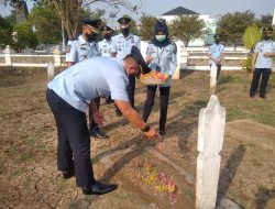 Peringati HUT Ke-58, Jajaran Lapas Indramayu Ziarah ke Taman Makam Pahlawan