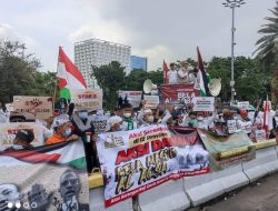 AWG Gelar Aksi Bela Al-Aqsa di Depan Kedubes Amerika