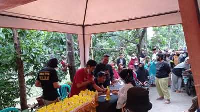 Baksos Ramadhan, Viking Gerbang Bagikan Sembako dan Takjil