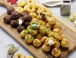 Jadi Camilan Favorit Warga Bandung, Pengusaha Kue Soes Raup Omzet Besar Pasca Pandemi
