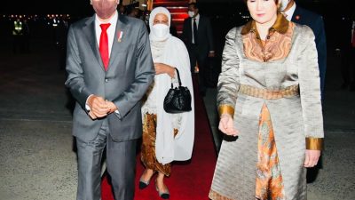Presiden dan Ibu Iriana Jokowi tiba di Washington DC