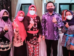 Bupati Nina Agustina Da’i Bahtiar Peroleh Penghargaan Ketahanan Pangan