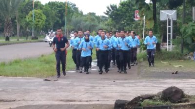 Pejabat & Pegawai Lapas Indramayu Olahraga Bersama Tingkatkan Kebugaran Tubuh