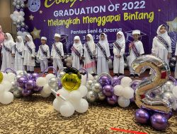Kunjung Wahyudi, hadir dalam Graduation and Talent Show 2022 yang digelar oleh Lembaga Pendidikan Indonesia ANISSA Sidoarjo