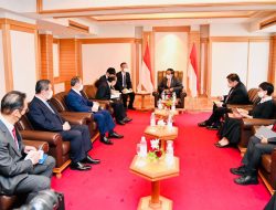 Presiden Jokowi Bertemu Ketua Japan-Indonesia Parliamentary Friendship League