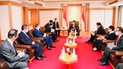 Presiden Jokowi Bertemu Ketua Japan-Indonesia Parliamentary Friendship League
