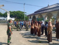 Koramil 1602 Sindang & SMK Sayid Sabiq Lakukan Giat Jumsih Bersama