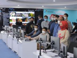 Pastikan Stok BBM Aman, Dirut Pertamina Pantau Langsung Lewat Command Center
