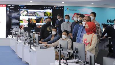 Pastikan Stok BBM Aman, Dirut Pertamina Pantau Langsung Lewat Command Center