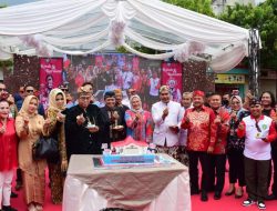 Bupati Nina Agustina Da’i Bachtiar Lepas Kirab dan Karnaval Budaya 2022
