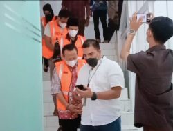 Kejari Indramayu Menahan 4 Orang Terduga Tindak Pidana Korupsi Pengadaan Makan Minum Rumah Santri Tahfidz