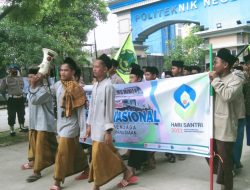Hari Santri Tingkat Jabar di Kabupaten Indramayu Digelar Gerak Jalan Kerukunan