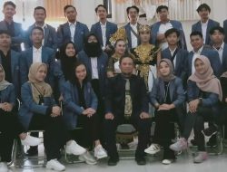 AMIK Purnama Niaga Indramayu Mewisuda 46 Mahasiswa