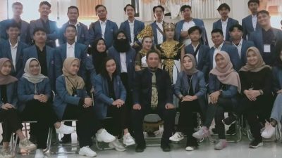 AMIK Purnama Niaga Indramayu Mewisuda 46 Mahasiswa