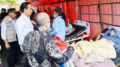 Kunjungi RSUD Sayang Cianjur, Presiden Pastikan Pasien Korban Gempa Ditangani Baik