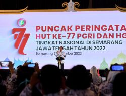 Presiden Hadiri Puncak Peringatan HUT Ke-77 PGRI dan Hari Guru Nasional 2022