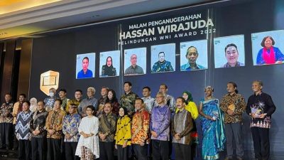 Menlu RI Berikan Penghargaan Hassan Wirajuda Pelindungan Award 2022