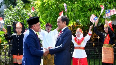Presiden Jokowi Sambut Kunjungan Resmi PM Anwar Ibrahim di Istana Bogor