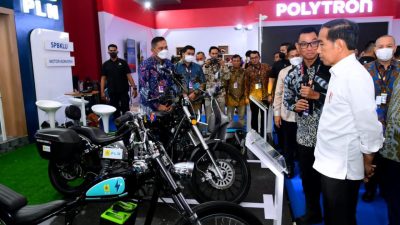 Presiden Ajak Industri Otomotif Bergeser ke Kendaraan Listrik