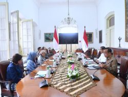 Presiden Terima Pansel Calon Anggota KPPU 2023-2028 di Istana Bogor