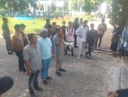 Mahasiswa Desak Bupati, Agar Mencopot Kepala Inspektorat