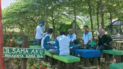 GENPPARI Indramayu Bakti Sosial Dengan Bersih-bersih Pantai