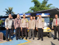 Tingkatkan Sinergitas, Direksi PT KPI & Pjs. GM RU VI Bertemu Kapolda Jabar dan Salurkan bantuan Golf Cart
