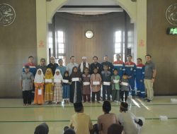 Doa Bersama dan Santunan Anak Yatim Iringi Pekerjaan Turn Around RU VI