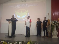 Eros Djarot : Tolong Tertibkan Presiden