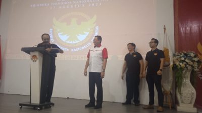 Eros Djarot : Tolong Tertibkan Presiden