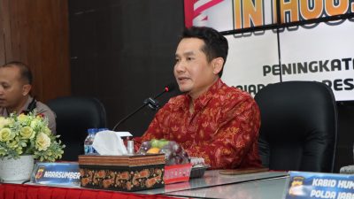Dede Farhan Aulawi, Memahami Era Post Truth dan Implikasi Sosialnya