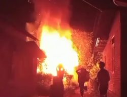 Rumah Keluarga Kurang Mampu Dilalap Sijago Merah di Kecamatan Tabargot